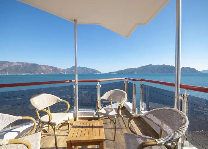 Poseidon Hotel - Adult Only